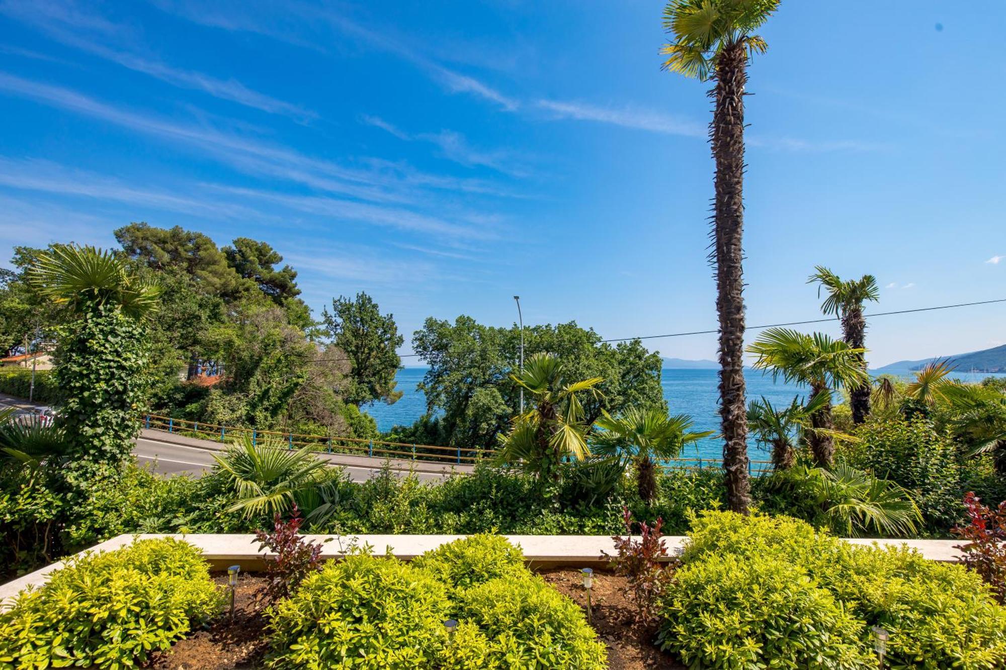 Lägenhet Plaza Delmar Opatija